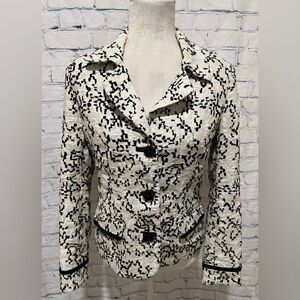 Chico’s Women’s White/Black Linen Embroidered Button-Up Suit Blazer  0/small/4